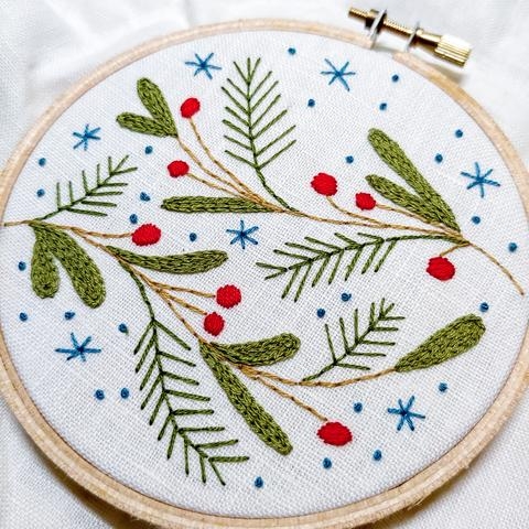 15 Free Christmas Hand Embroidery Patterns The Yellow Birdhouse